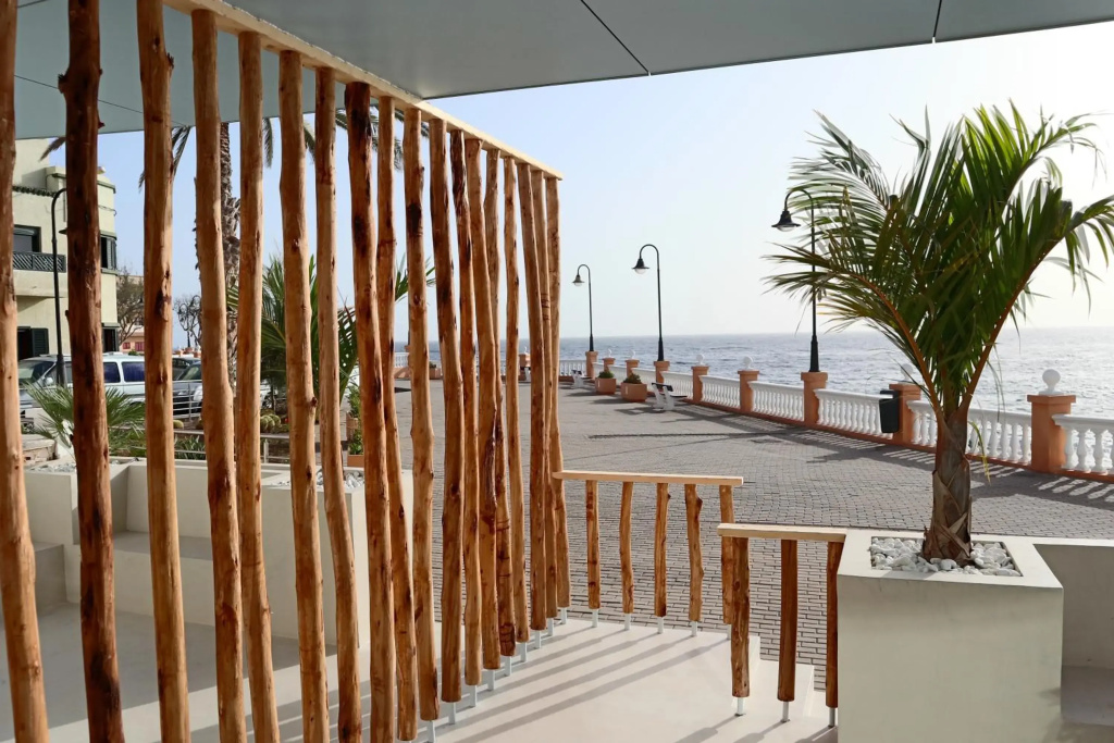 Durmiendo sobre el mar, Vivienda La Baja