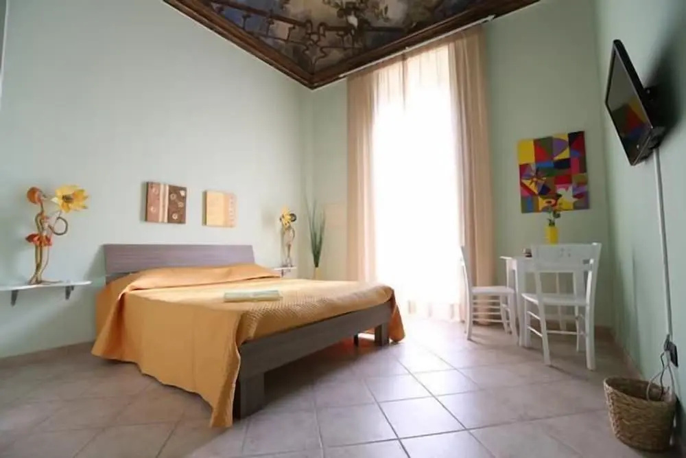 Standard Double room with balcony (full double bed)