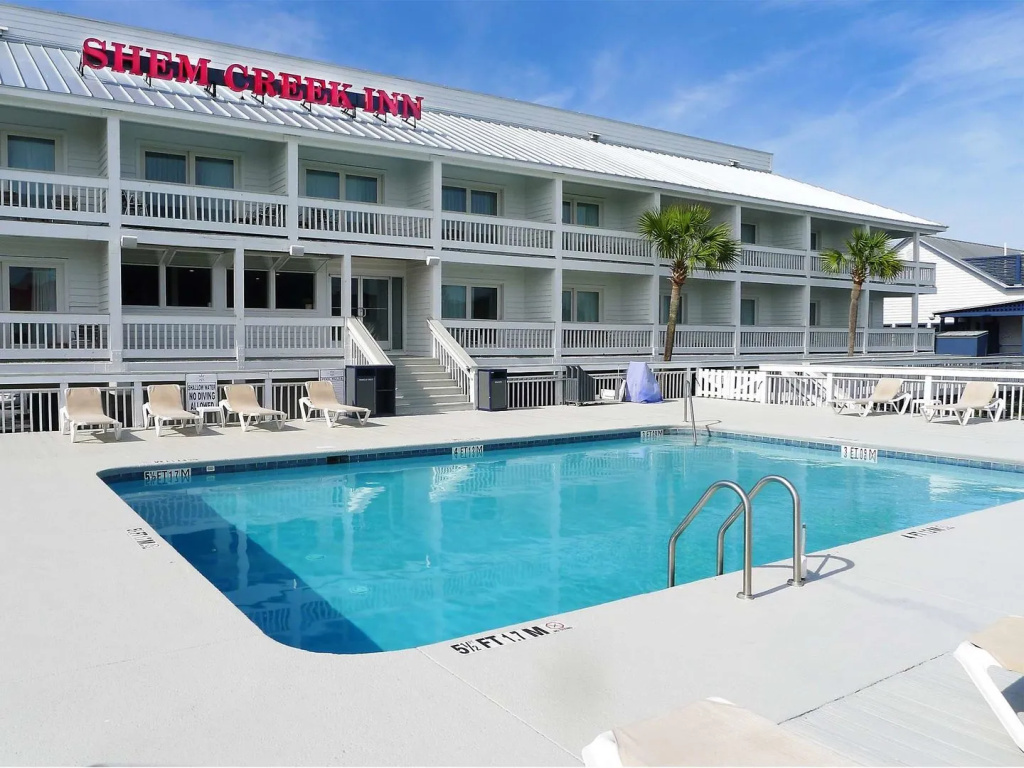 Shem Creek Inn - Général