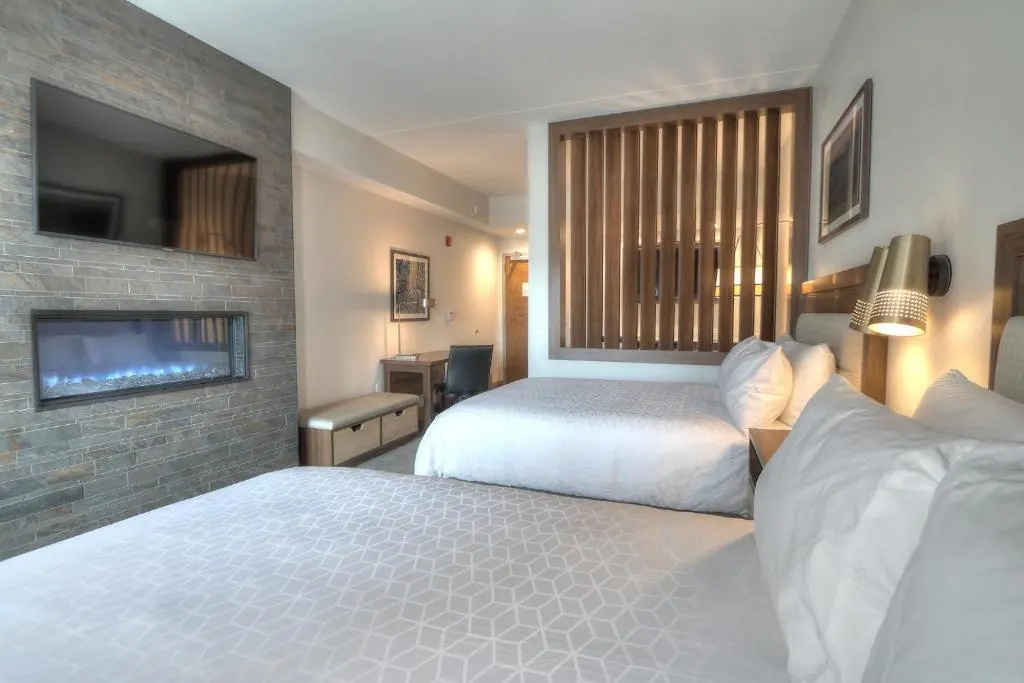 Quadruple Suite with balcony