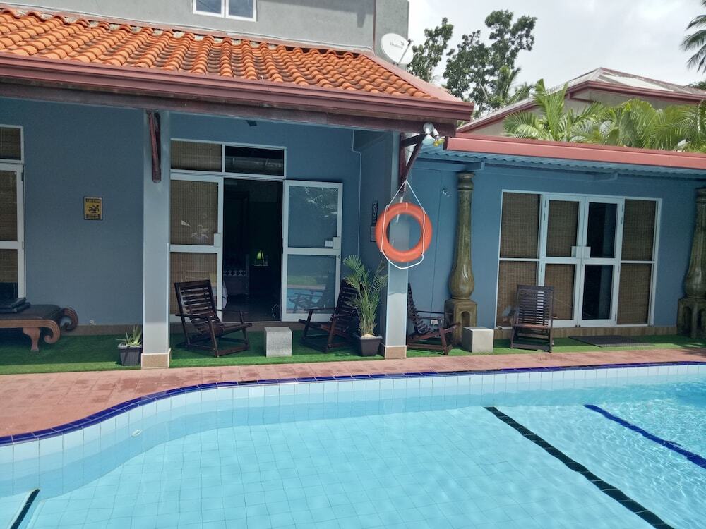 Palms Villa