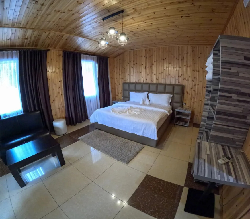 Deluxe Double room with balcony (full double bed)