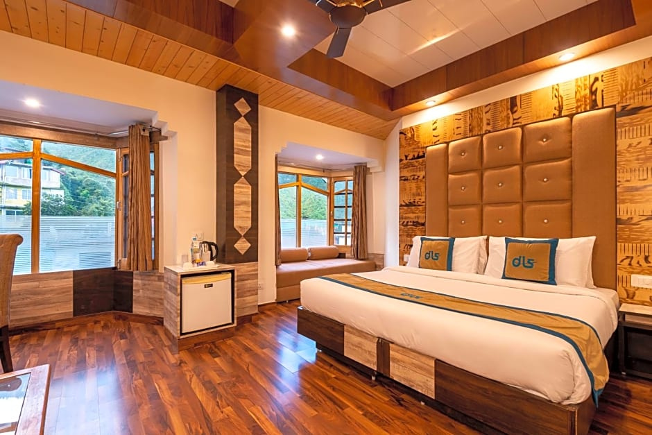 Superior Double room (full double bed)