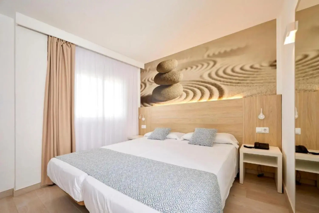 Sun Beach Agia Triada — Агия-Тріада, Греція мініатюра 77