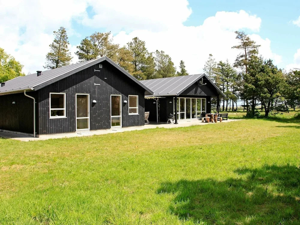 10 Person Holiday Home in Oksbol