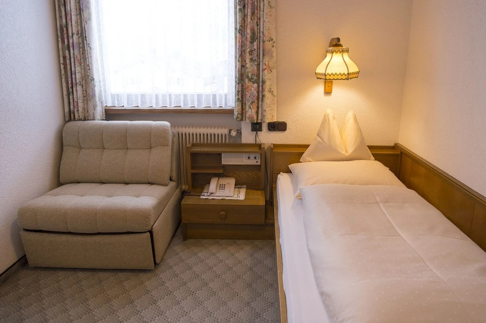 Standard Single room with view