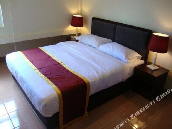 Dm Hotel
