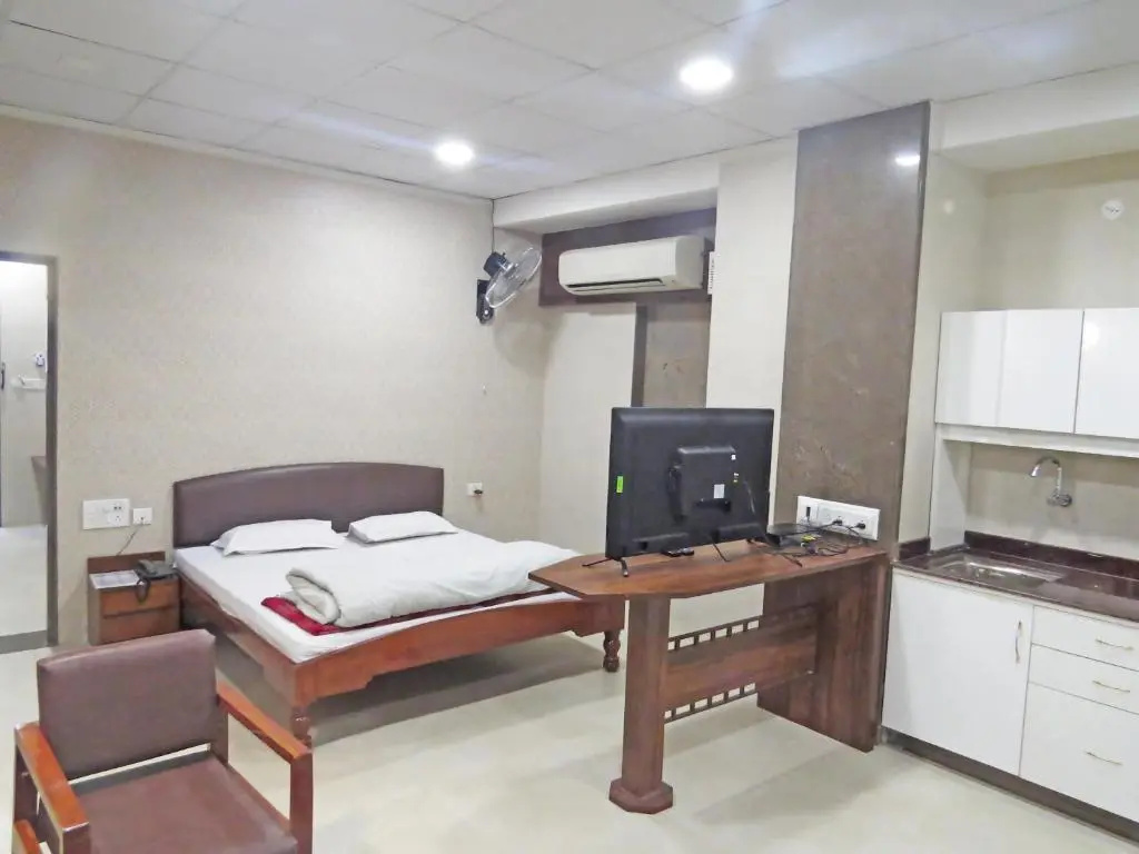 Economy Studio