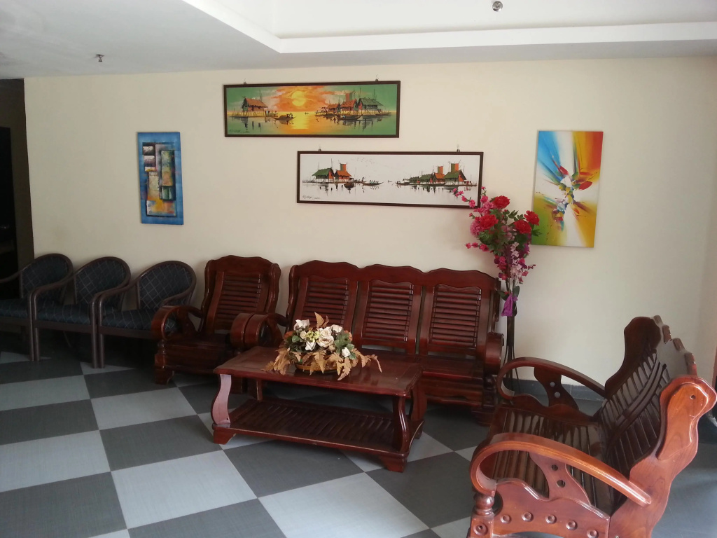 Lobby & Reception