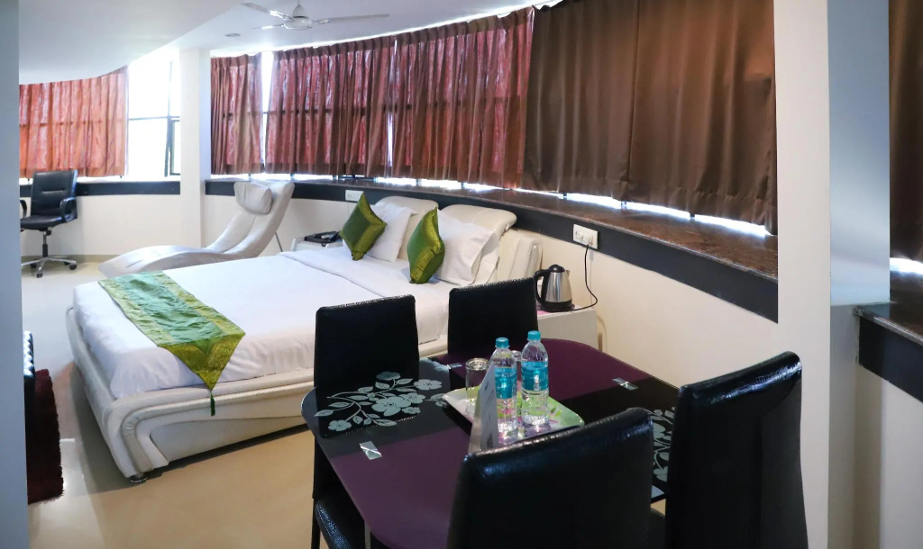 Treebo Trend Orient Grand - Chambres