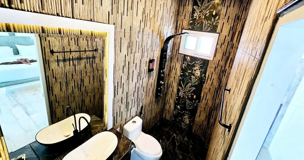 Отель STARLAND Luxury Pool Villa Pattaya Walking Street в Паттайе