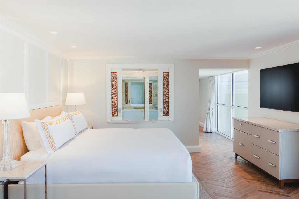 Double Suite with view (full double bed)