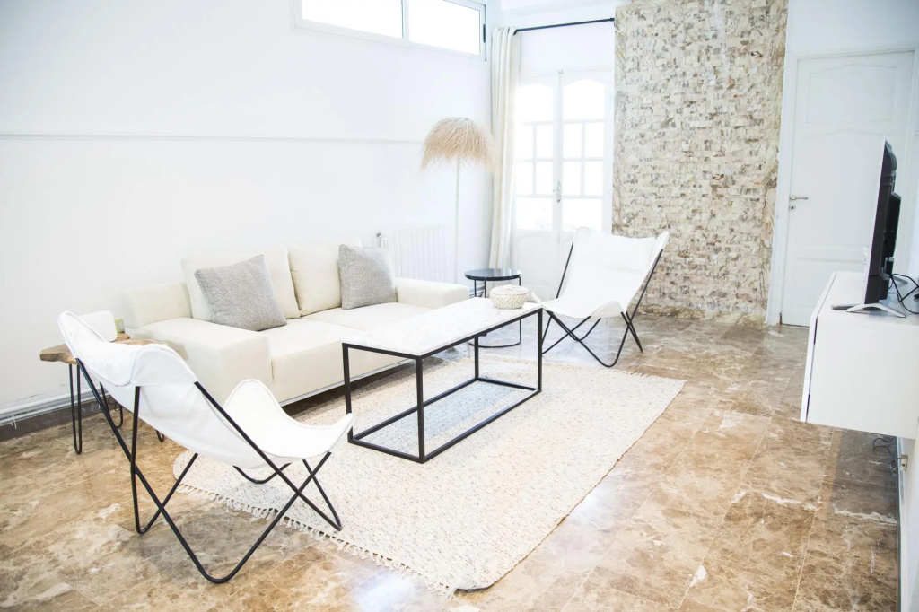 LE CENTRE-VILLE: TRèS CHIC APT AVEC JARDIN @ MARSA