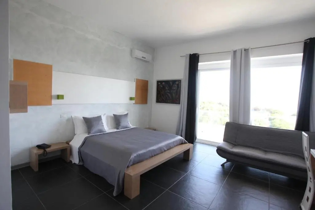 Deluxe Double room with balcony and with sea view (full double bed)
