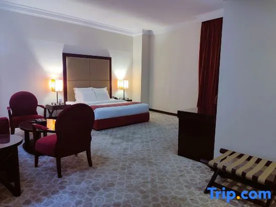 Deluxe Suite