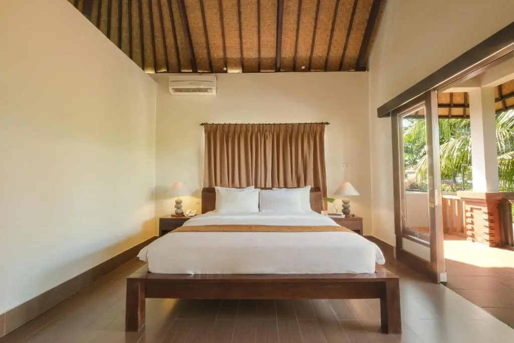 Deluxe Double room with garden view (full double bed)