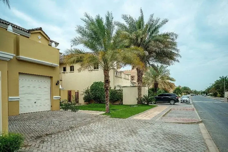 Al Khudrawi by Dream Inn Dubai