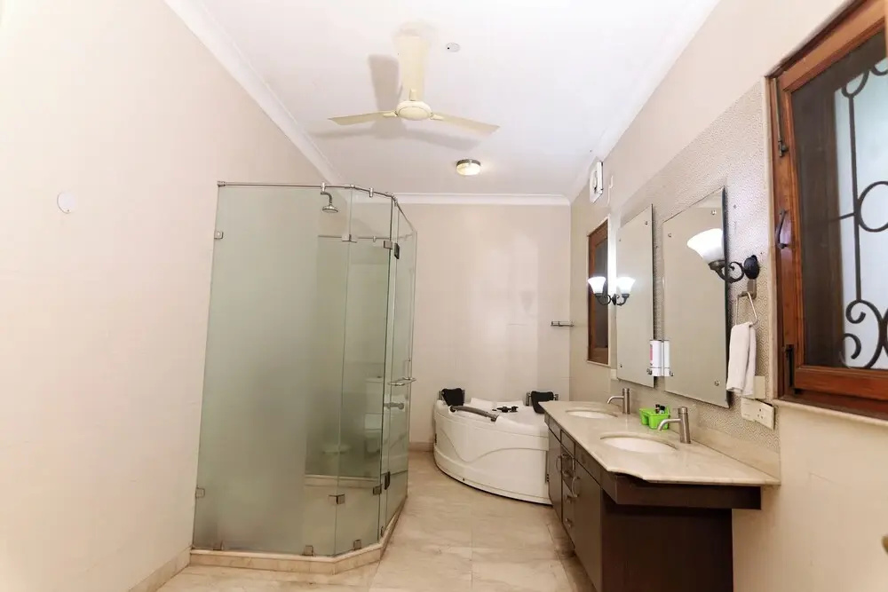 1 Bedroom Premium Suite with city view