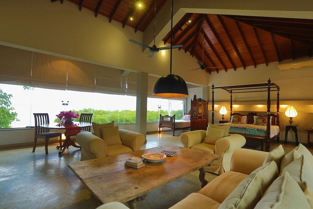 Villa Hundira
