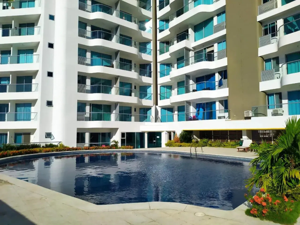 Rodadero Sur Santa Marta Edificio Aragoa a 150 metros del mar