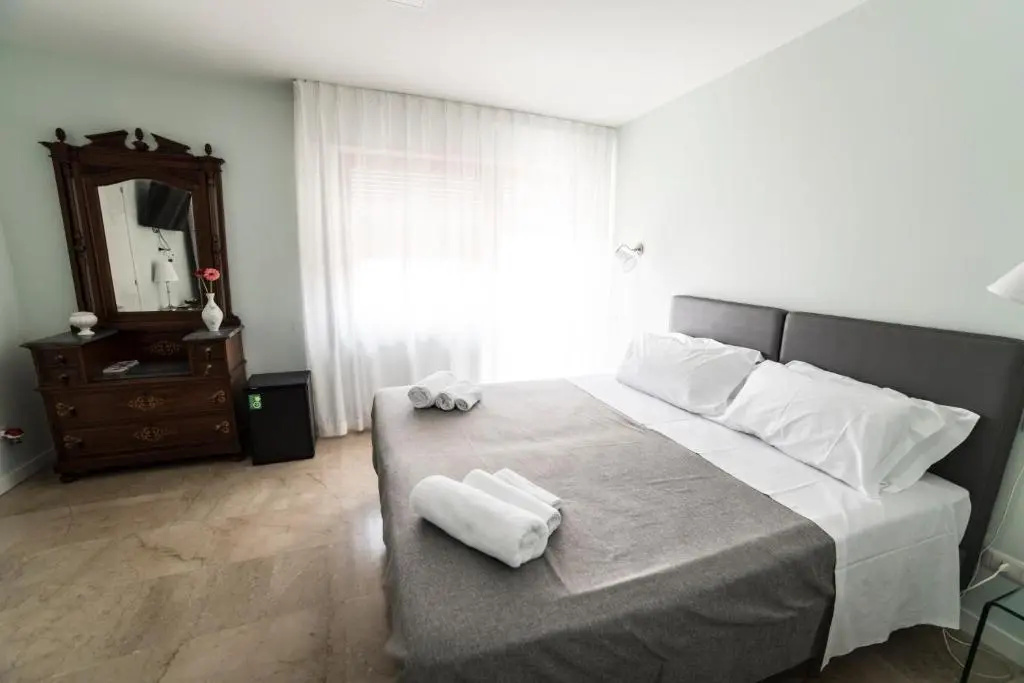 Superior Double room (full double bed)