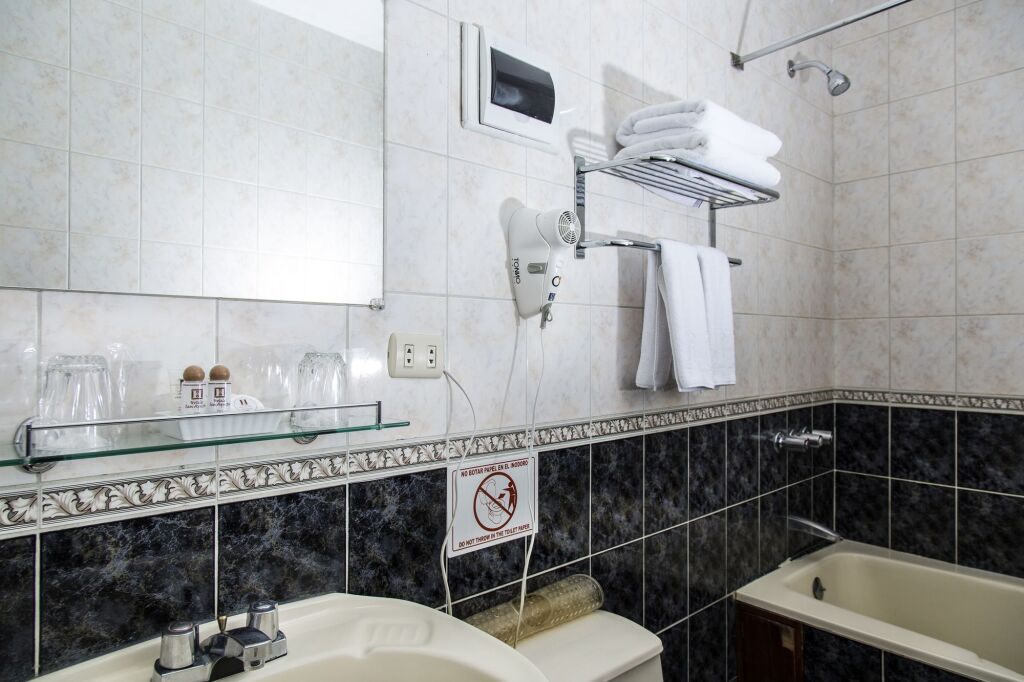 Hotel San Agustín Posada del Monasterio by null