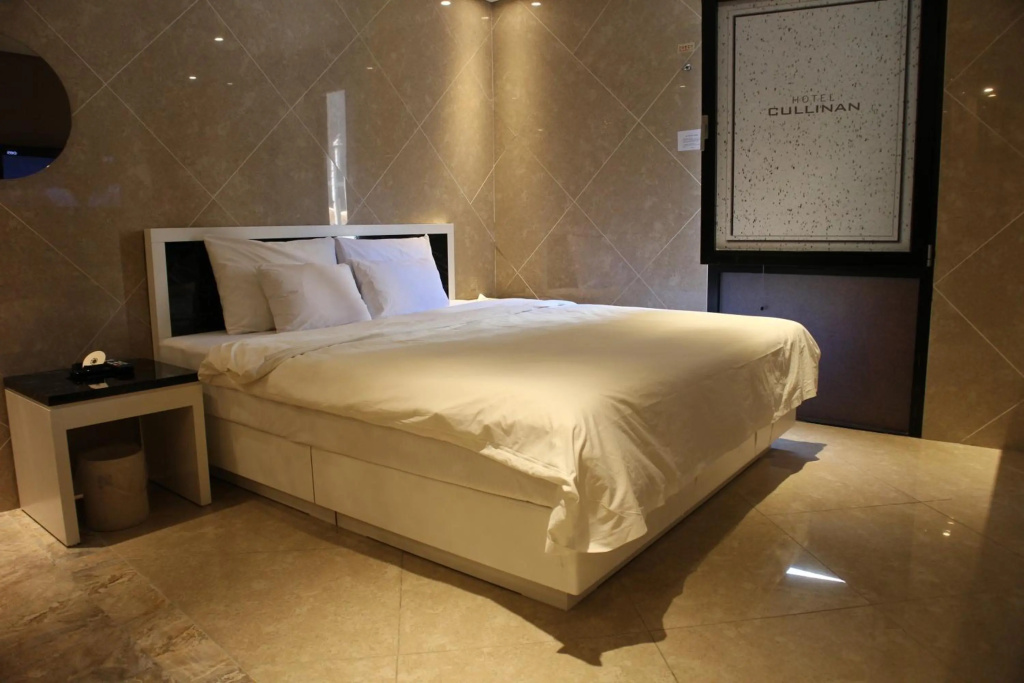Отель Hotel Cullinan Jongno в Сеуле