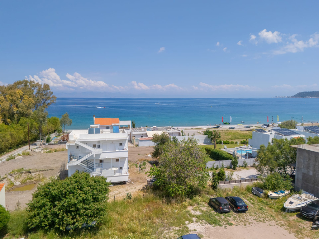 Blue Wave Suites - Ixia