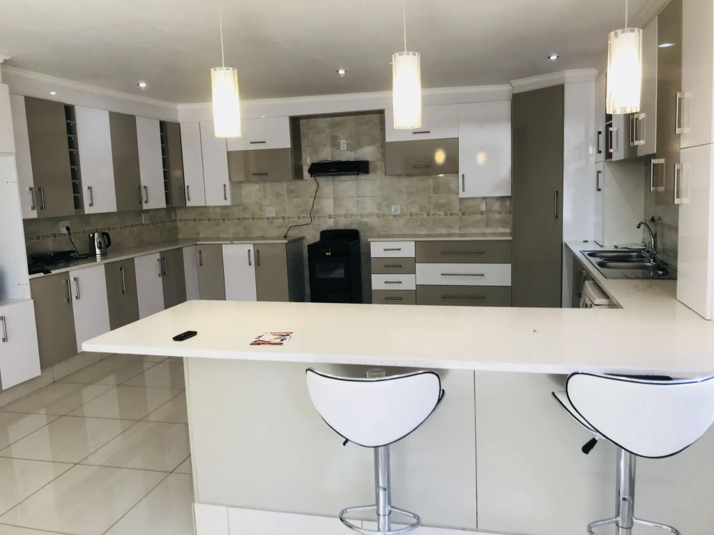 Airport Royal Guest House - фото 18