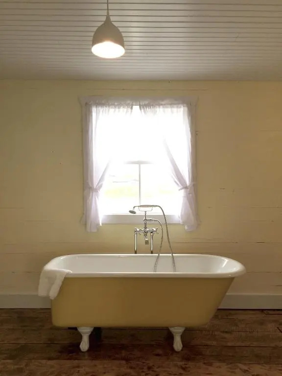 The Old Salt Box Co. - Aunt Christi's
