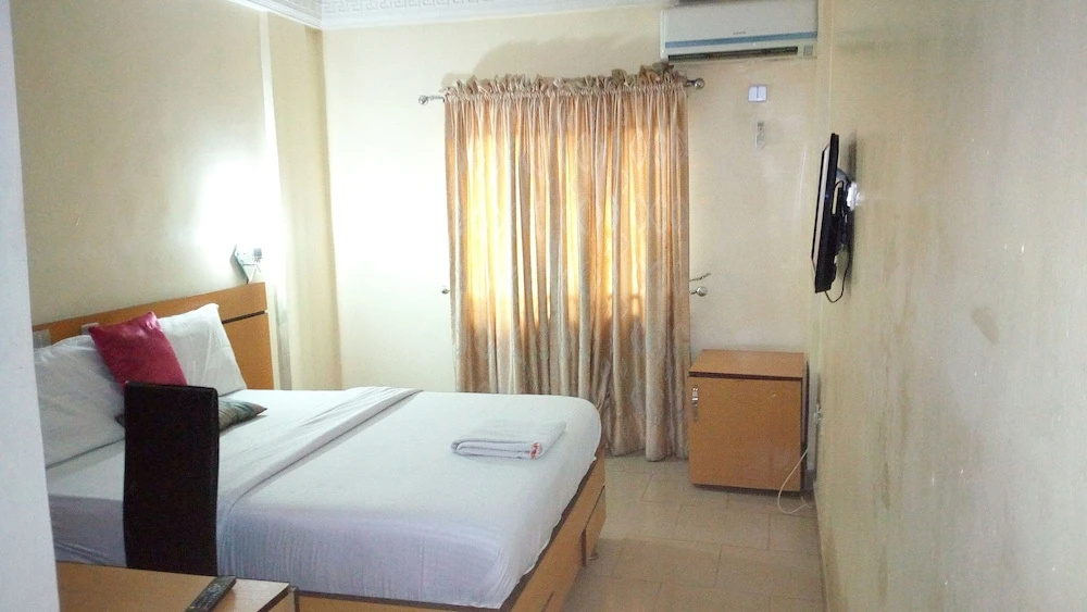 Standard Double room (full double bed)
