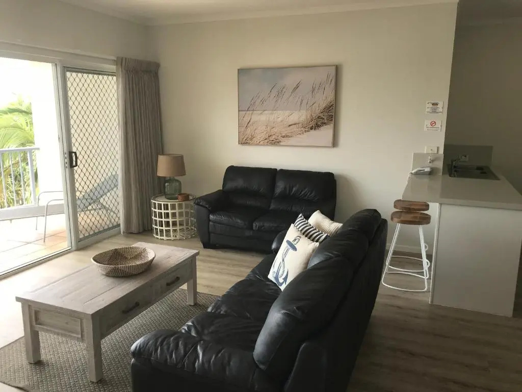 2 Bedrooms Apartment with ocean view