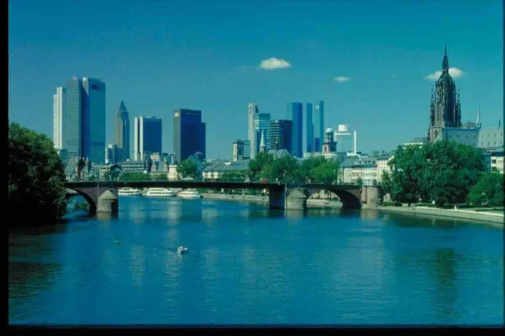 Vienna House Easy by Wyndham Frankfurt Airport - Général