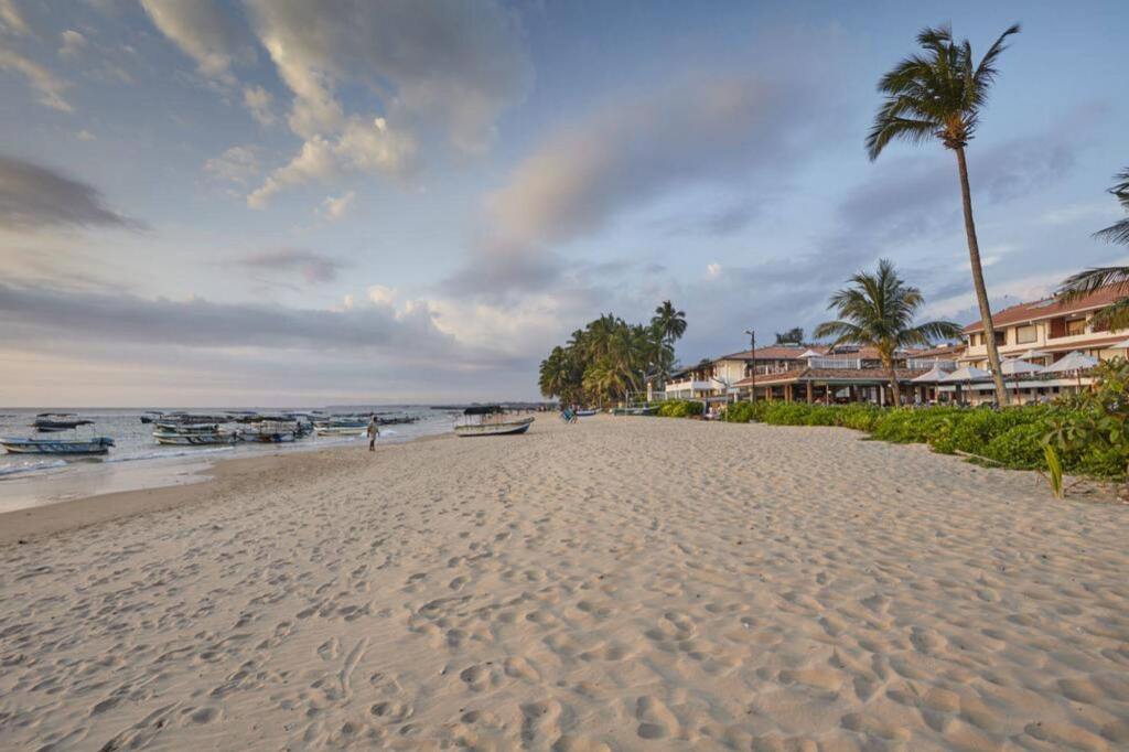 Coral Sands Hotel