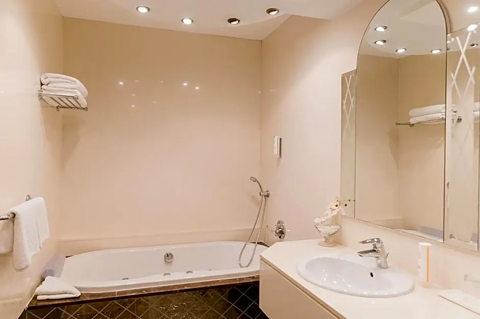 Elias Beach Hotel - Chambres