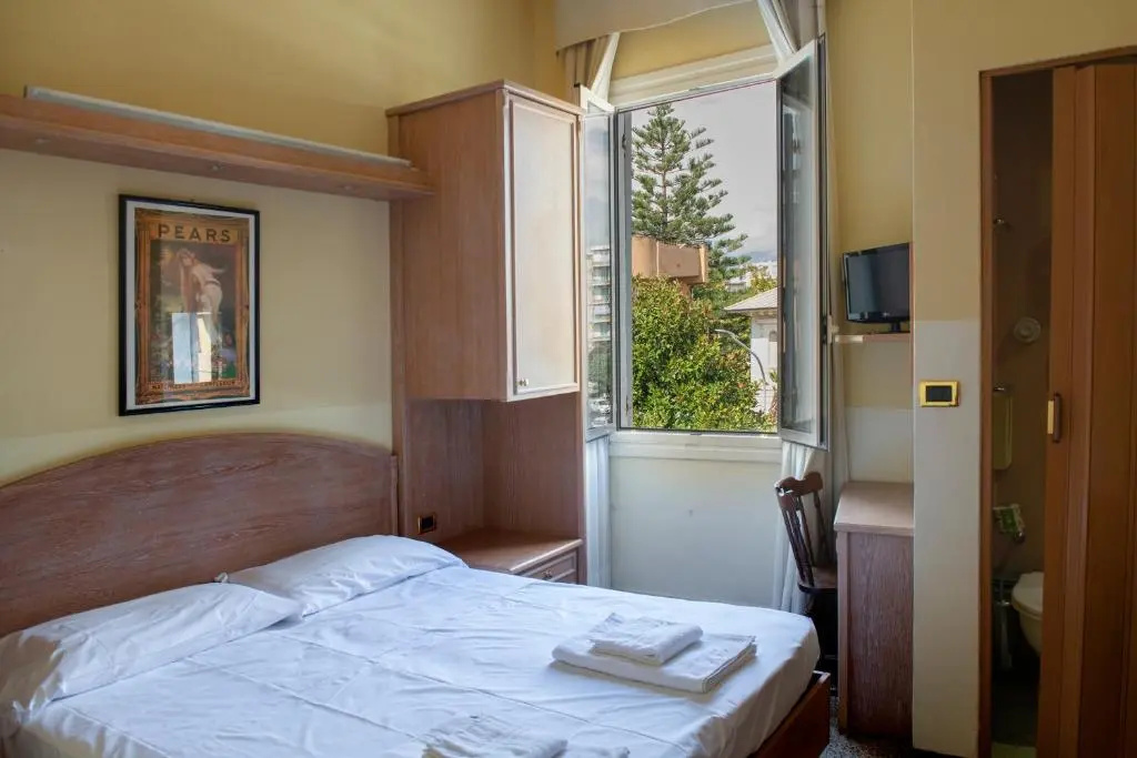 Economy Double room (full double bed)