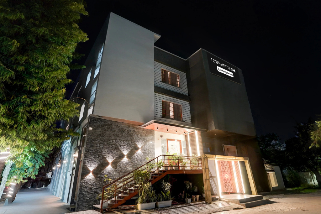 Super Townhouse Oak Arvindo Park Indira Nagar Formerly Rama Inn