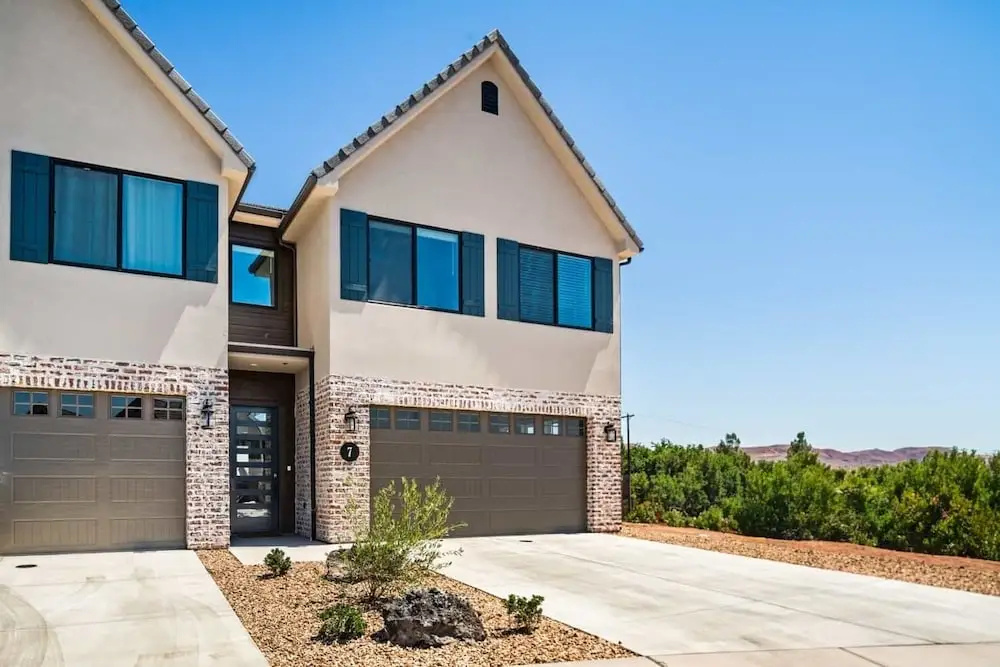 Sunshine & Happiness #7 3 Bedroom Townhouse