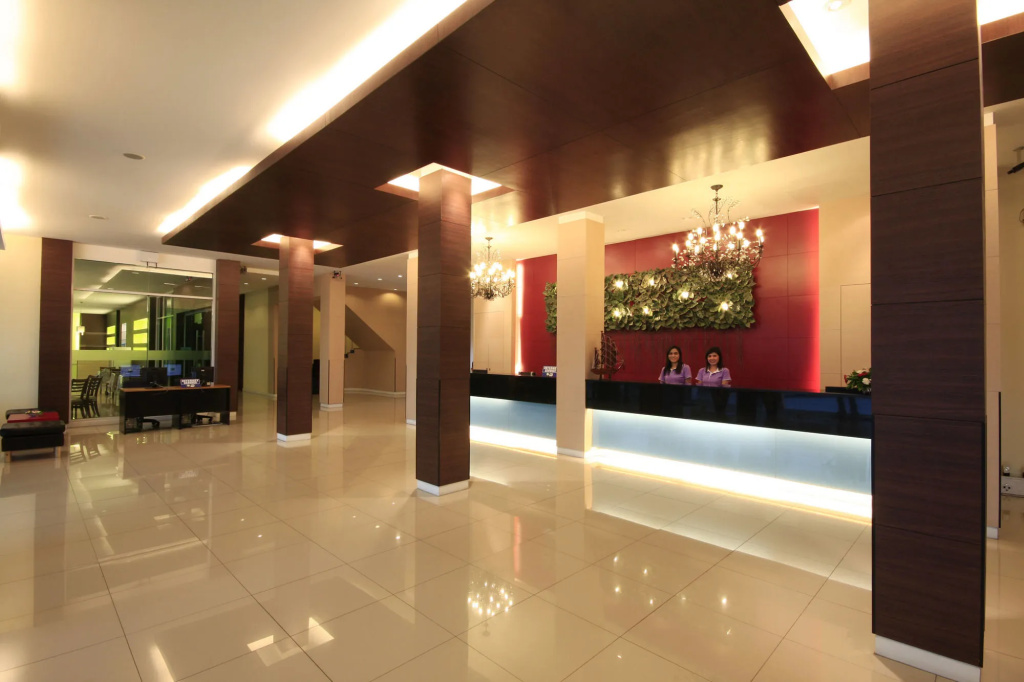 Lobby & Reception