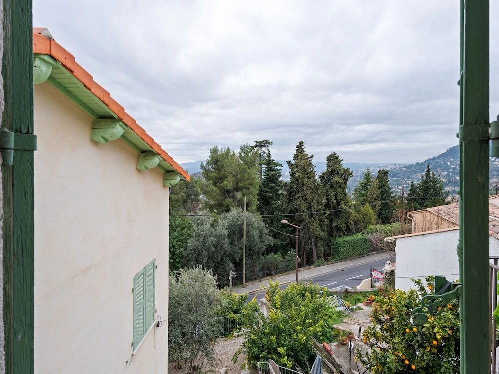 Cosy Holiday Home in Magagnosc Near Golf Club