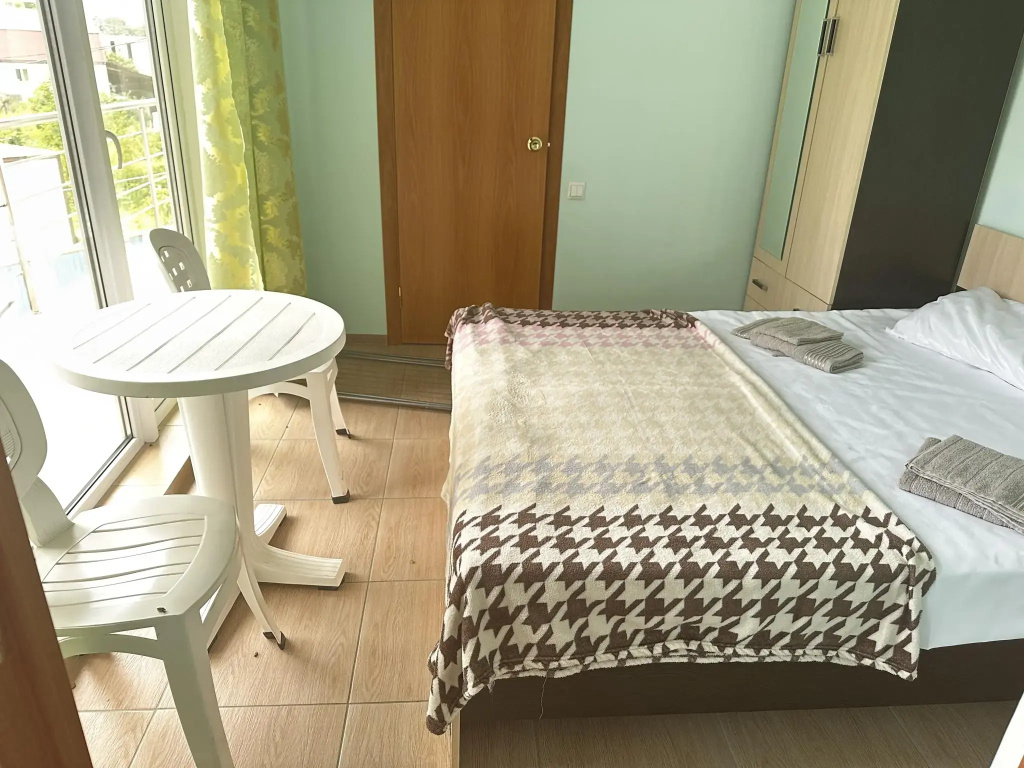 Standard Double room (full double bed)