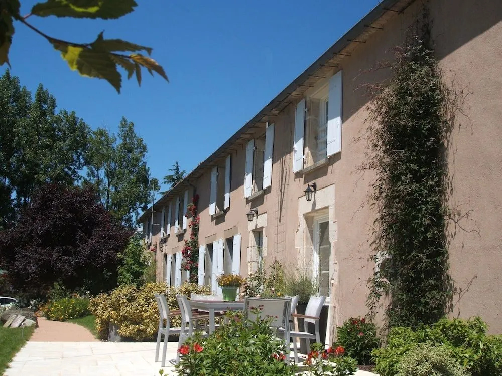 Voir la photo 1 — Chambres d'hôtes La Charrière