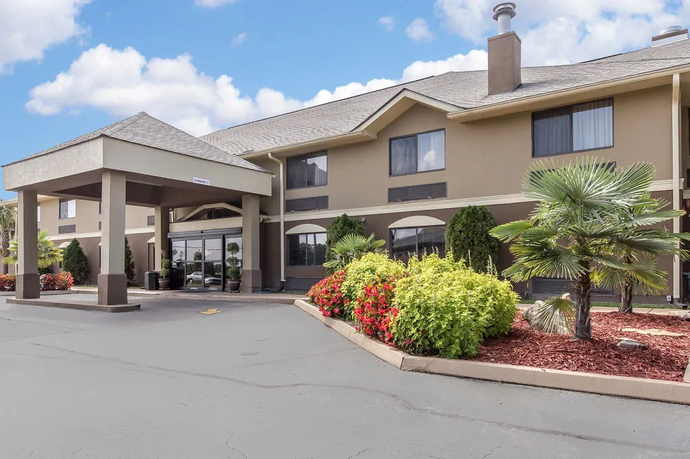 Comfort Inn&Suites Robins Air Force Base Main Gate