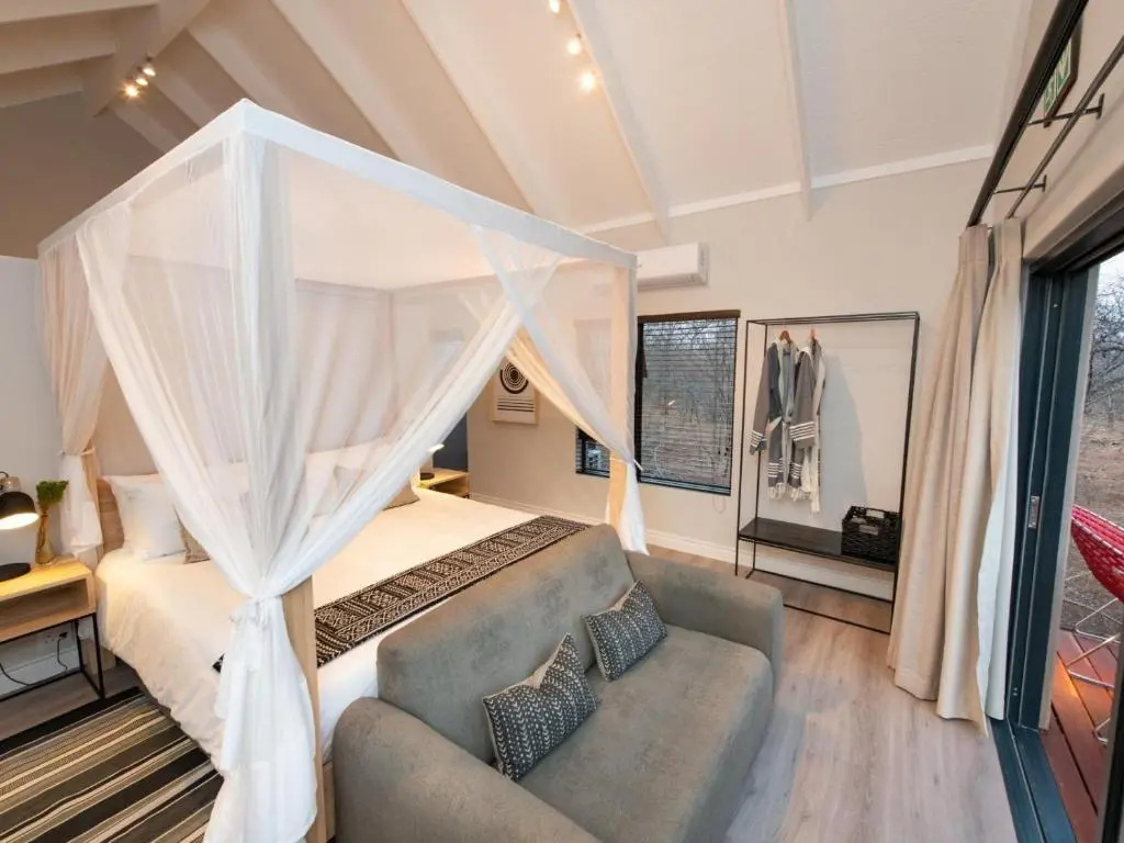 Moya Safari Villa