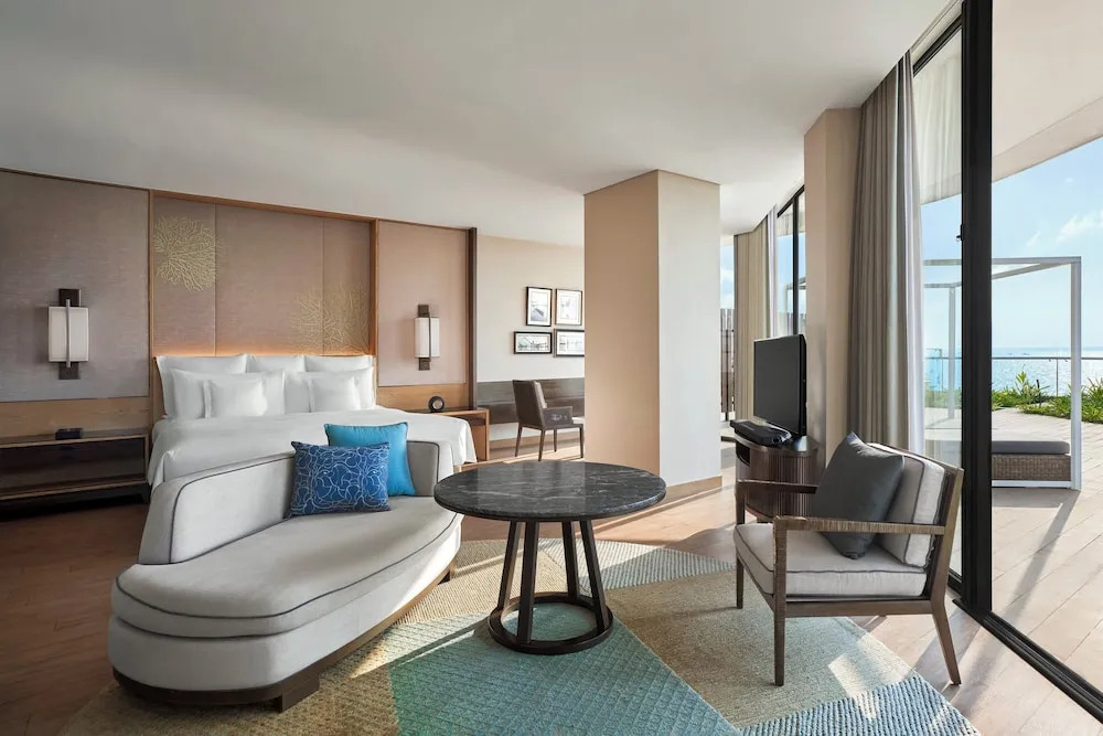 Intercontinental Phu Quoc Long Beach Resort