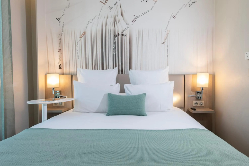 Mercure Paris Montparnasse Raspail 10