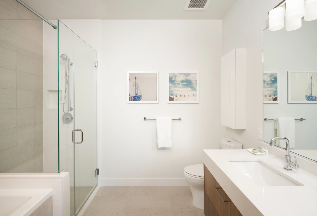 Level Furnished Living - Général