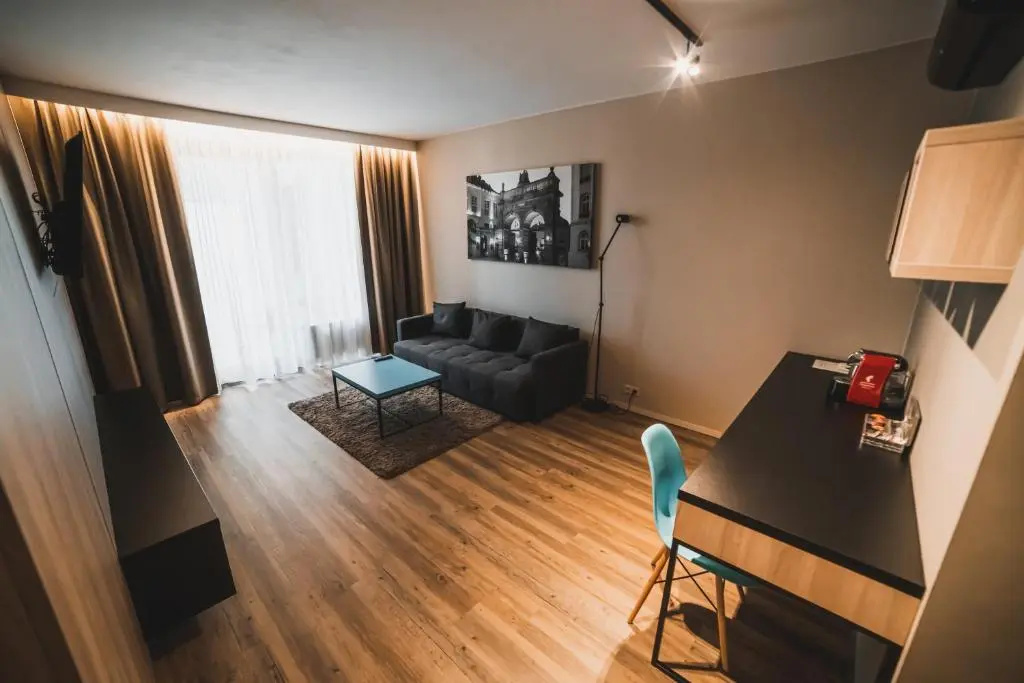 1 Bedroom Suite