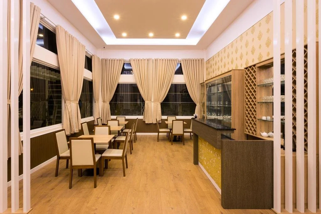 Food & Beverage