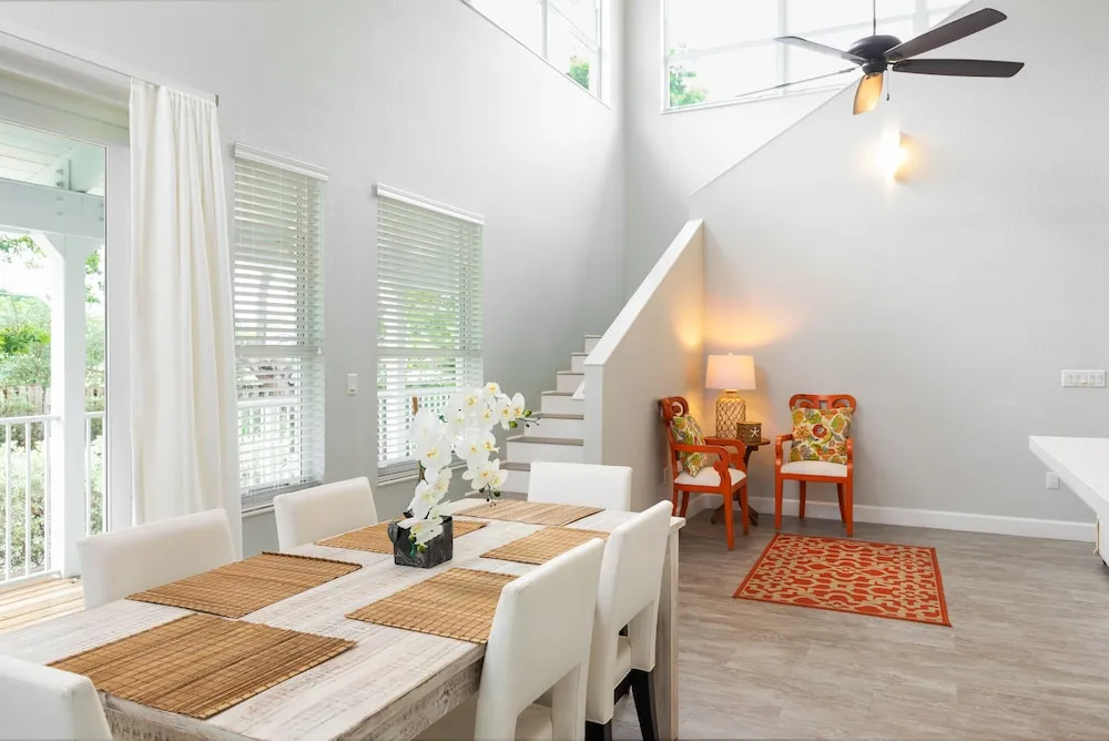 4 Bedrooms Luxury Villa with pool view